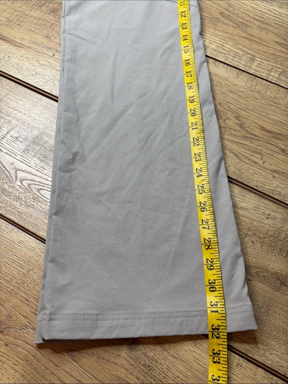Women’s Columbia Mumbai Mover III Pants Omni Shade 30 Size 14 NWT - Picture 8 of 8